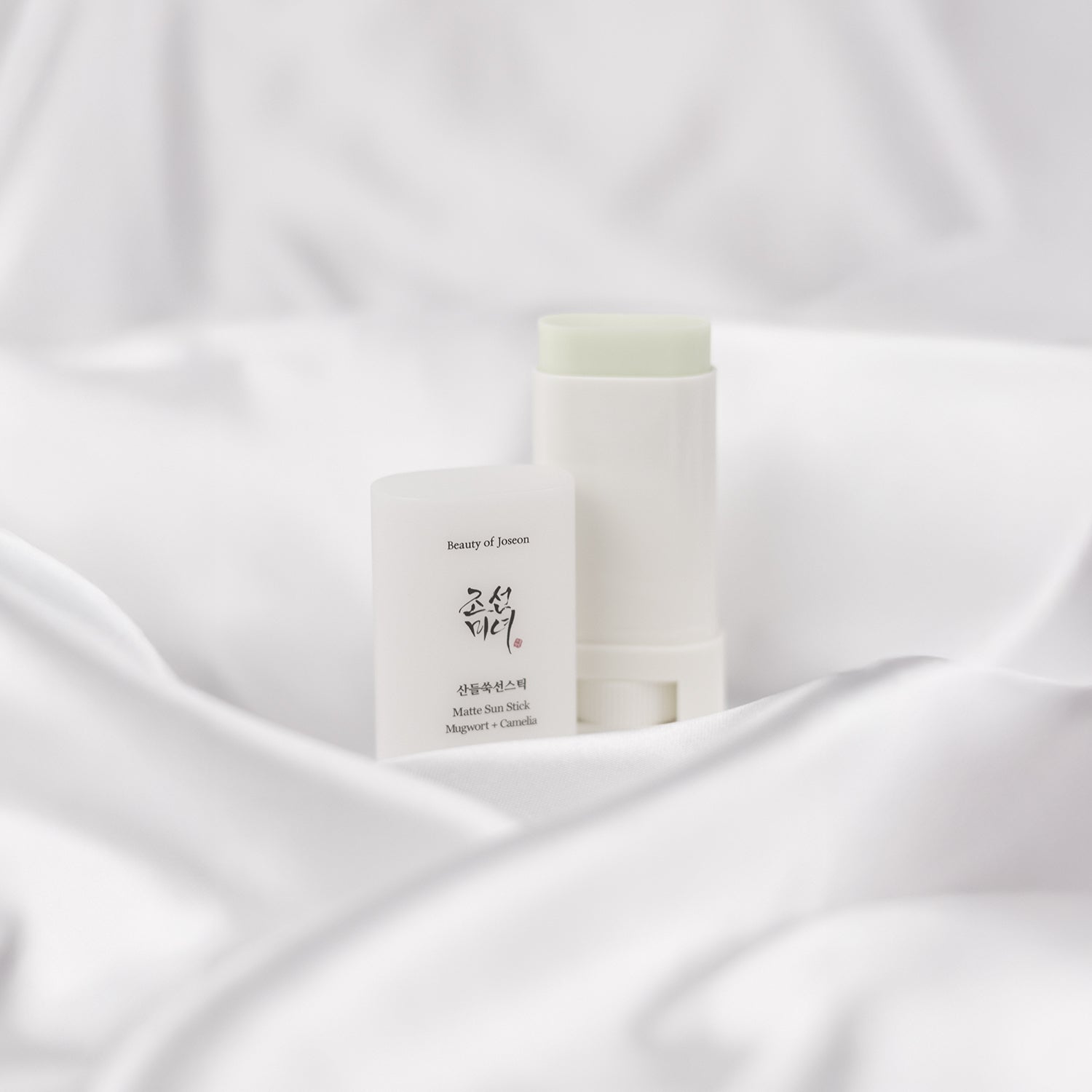 Matte Sun Stick Mugwort & Camellia – Protección Solar Natural