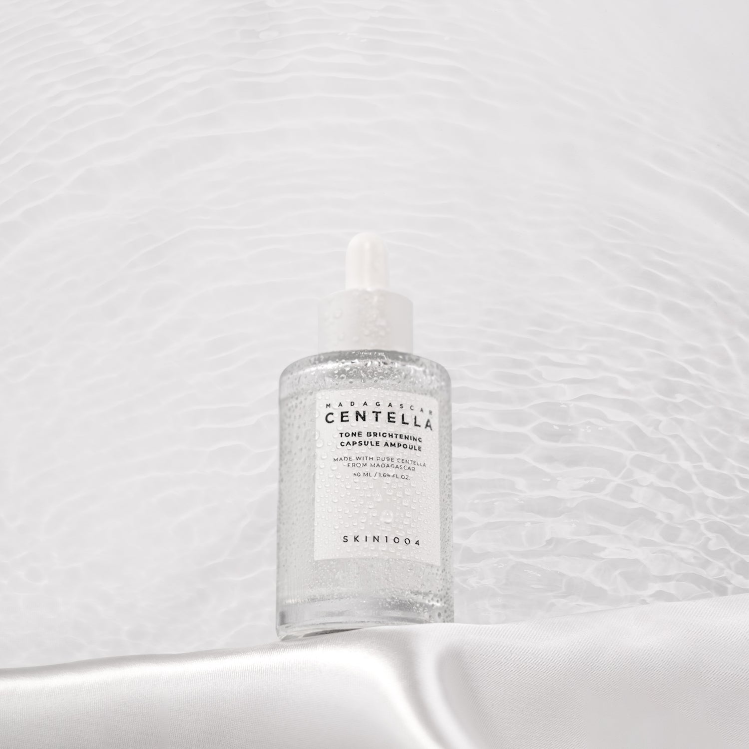 Madagascar Centella Tone Brightening Capsule Ampoule – Luminosidad Intensa